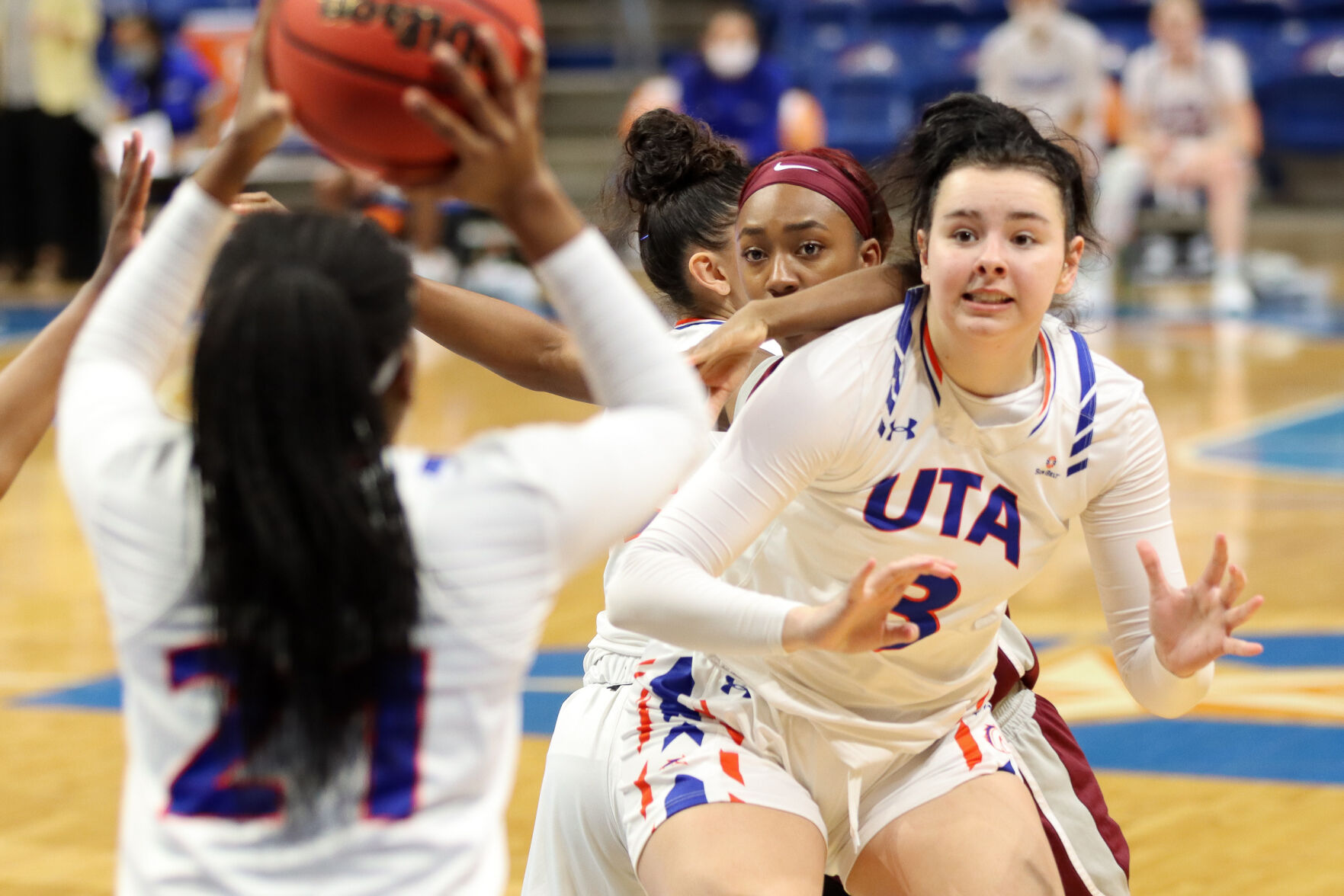 Photos: Lady Mavericks kick off new year with loss to University of Arkansas at Little Rock